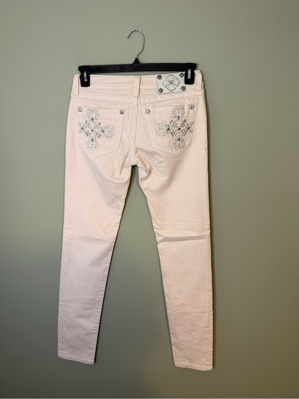 Gorgeous Miss Me Skinny Jeans Bubblegum Pink With Embellished Pockets 32” Inseam